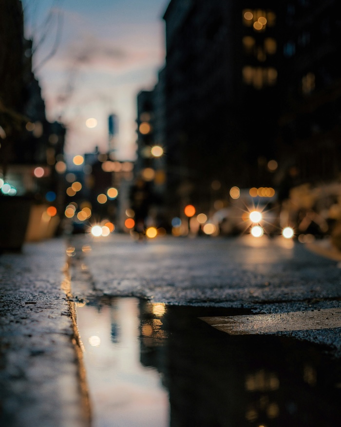 下过雨的街道